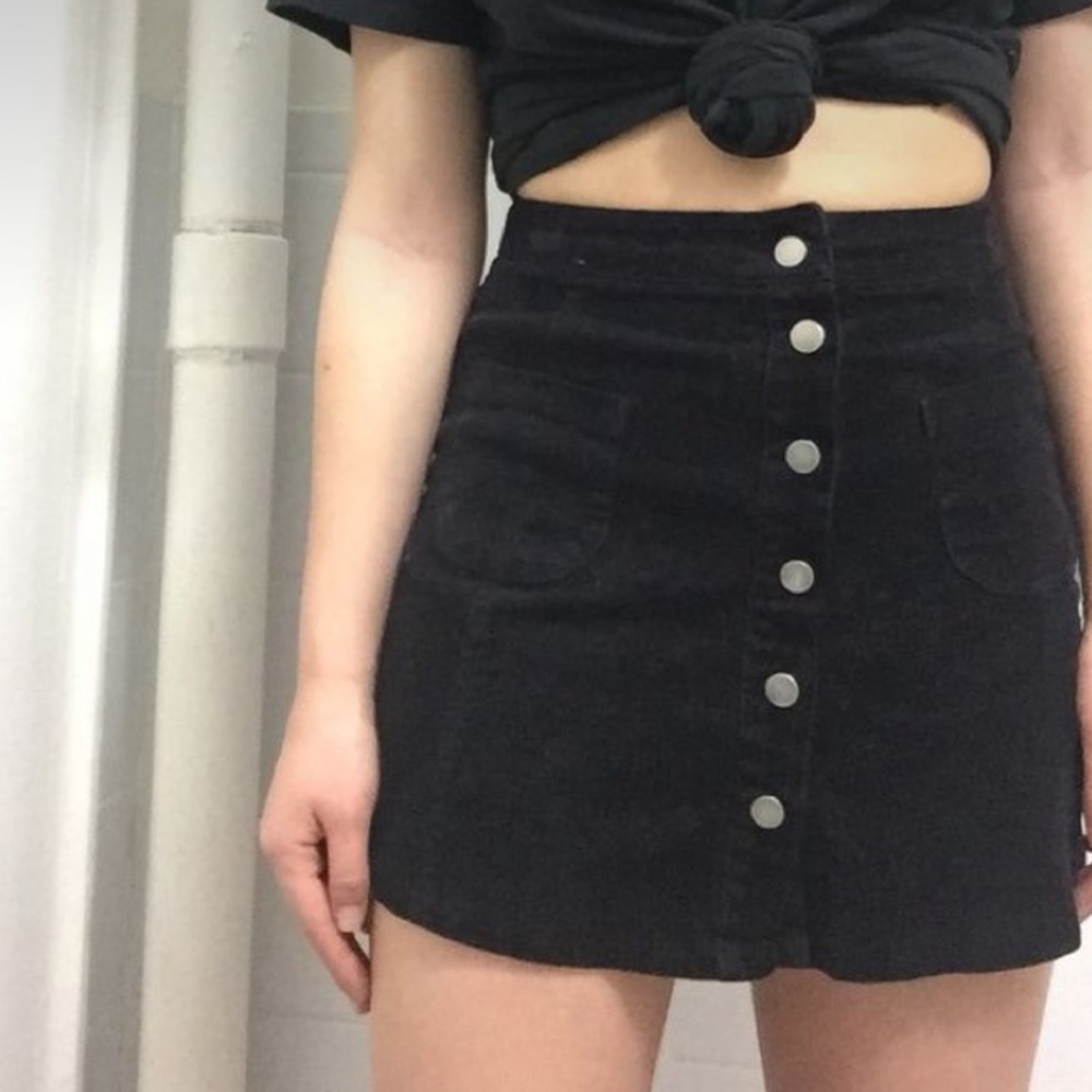 Brandy Melville mini skirt